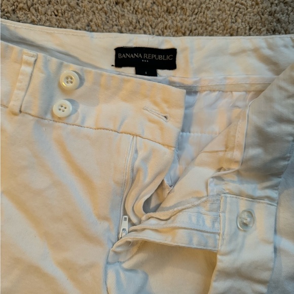 Banana Republic shorts - Picture 3 of 3